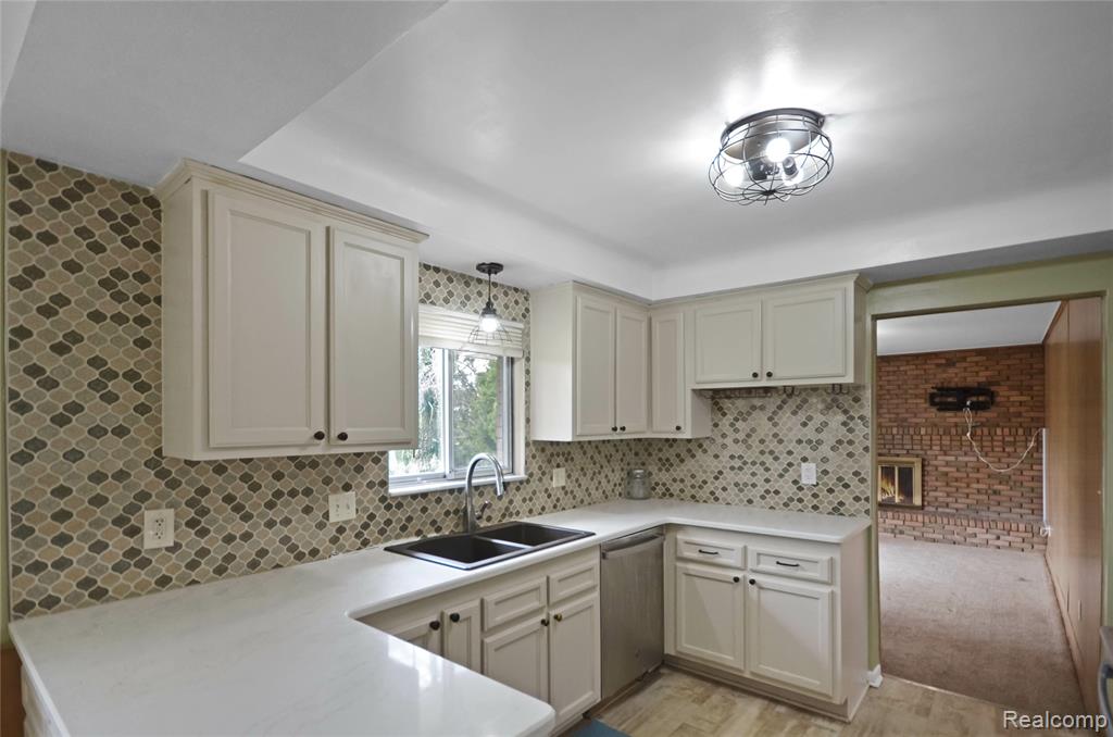 11188 Nancy Drive, Warren, MI 48093 — Photo 16