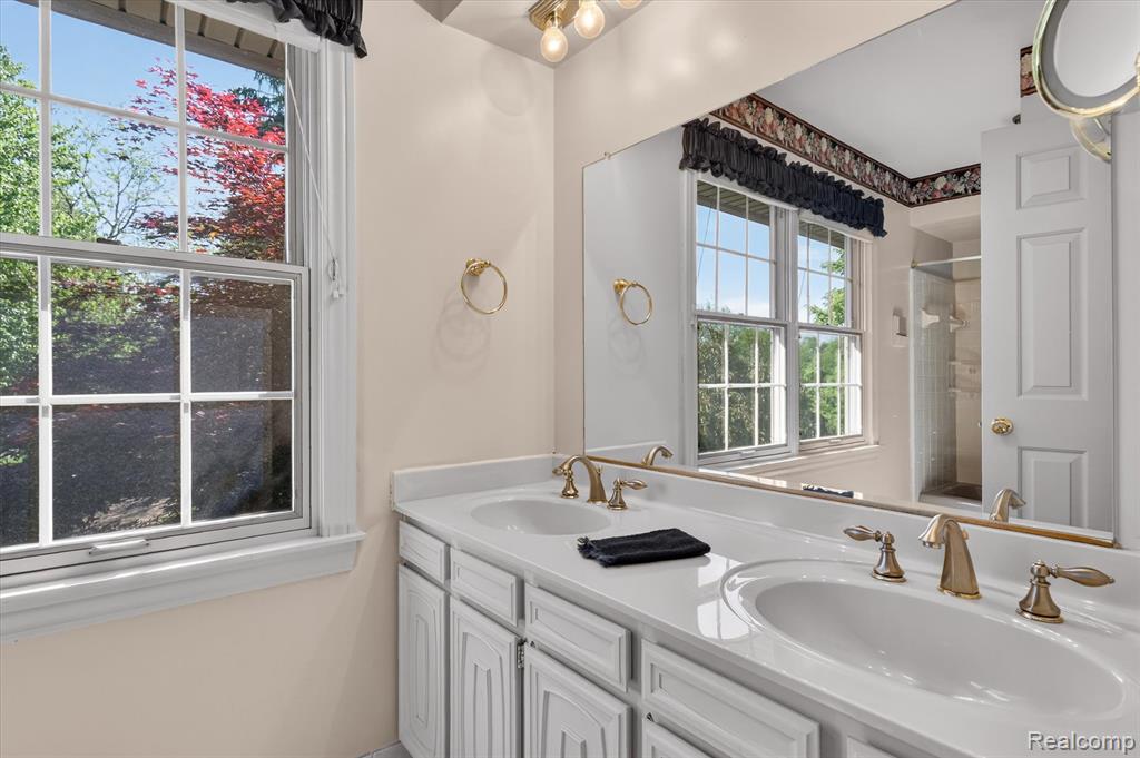 12664 Lashbrook Lane W, Brighton, MI 48114 — Photo 21