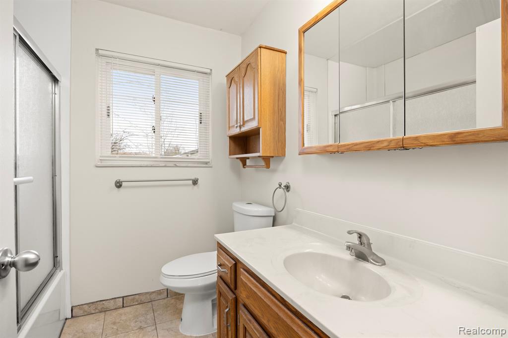 9870 FAIRBANKS Street, Belleville, MI 48111 — Photo 16