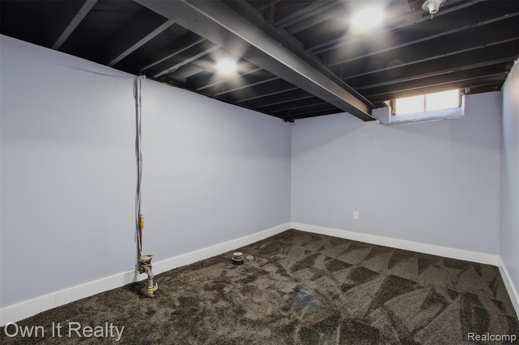 23700 Marlow Street, Oak Park, MI 48237 — Photo 20