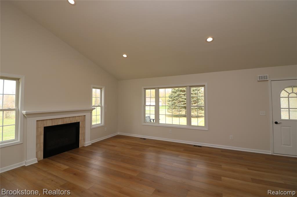 2141 Hunter Drive, Lapeer, MI 48446 — Photo 3