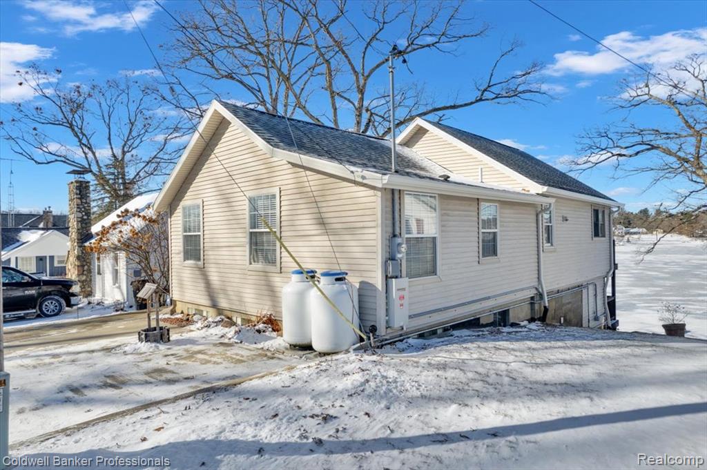 11050 Charles Drive, Byron, MI 48418 — Photo 5