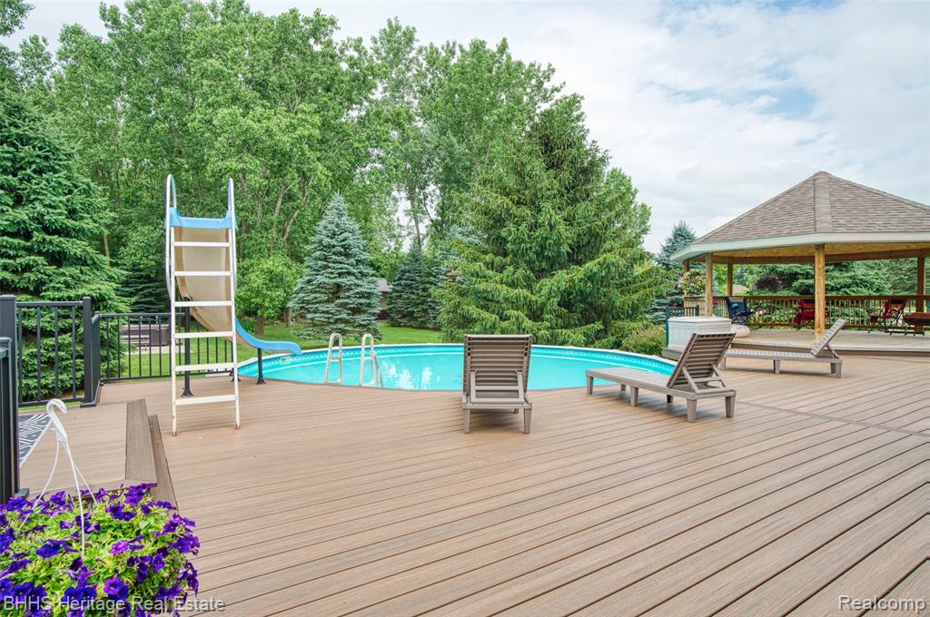 6952 Sharpe Road, Fowlerville, MI 48836 — Photo 50