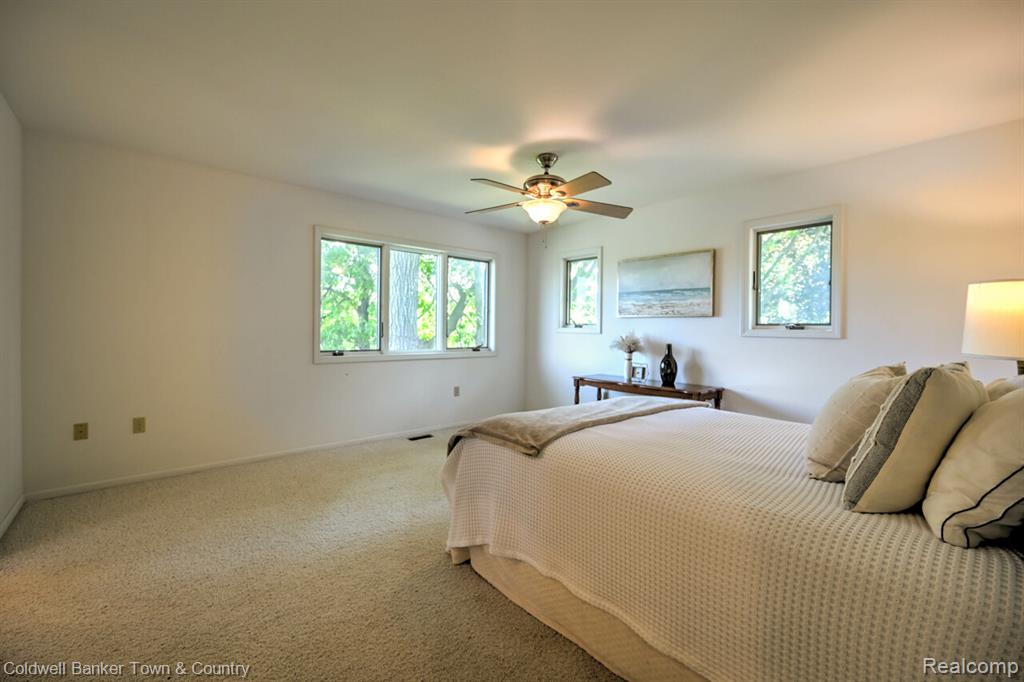 11265 N Shore Drive, Whitmore Lake, MI 48189 — Photo 25