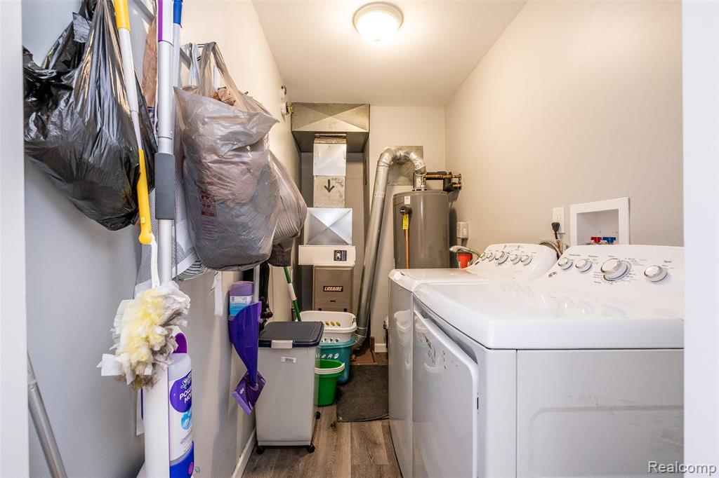 957 E Meyers Avenue, Hazel Park, MI 48030 — Photo 19