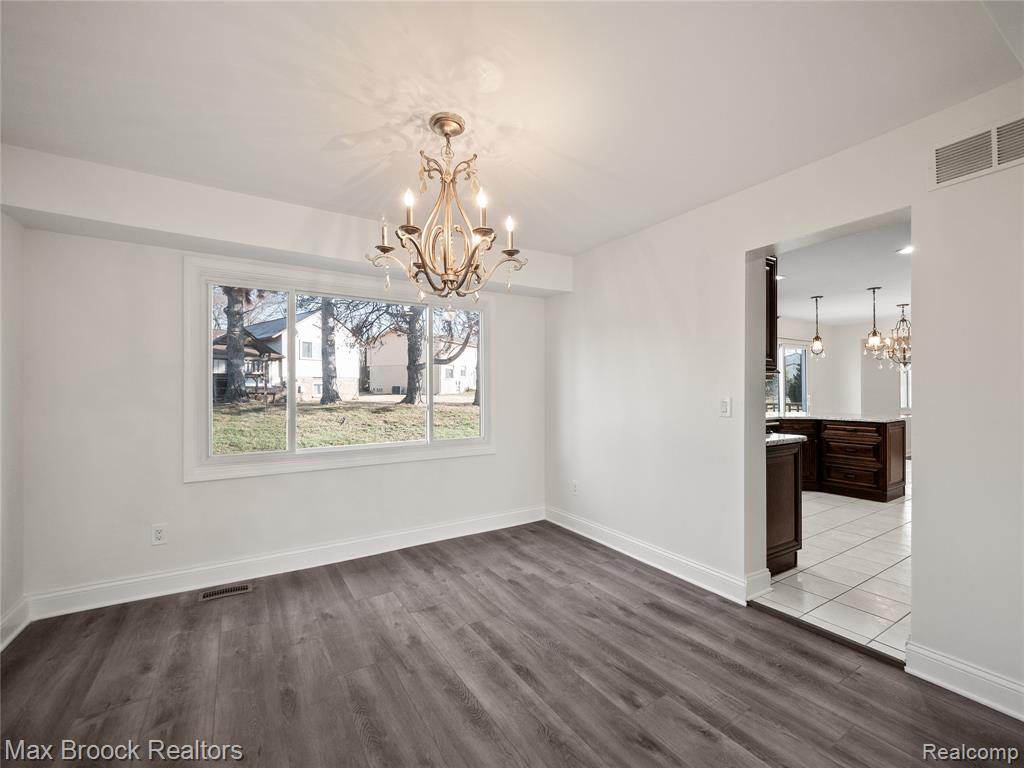 6150 Anne Drive, West Bloomfield, MI — Photo 6