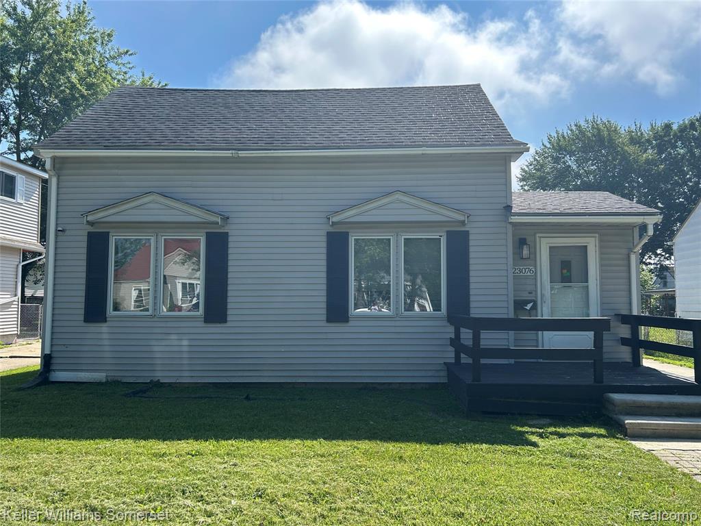 23076 Melrose Avenue, Eastpointe, MI 48021