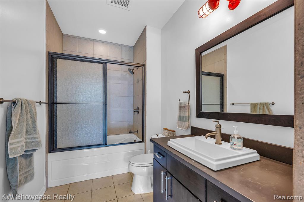 315 2ND Street, 213, Ann Arbor, MI 48103 — Photo 17