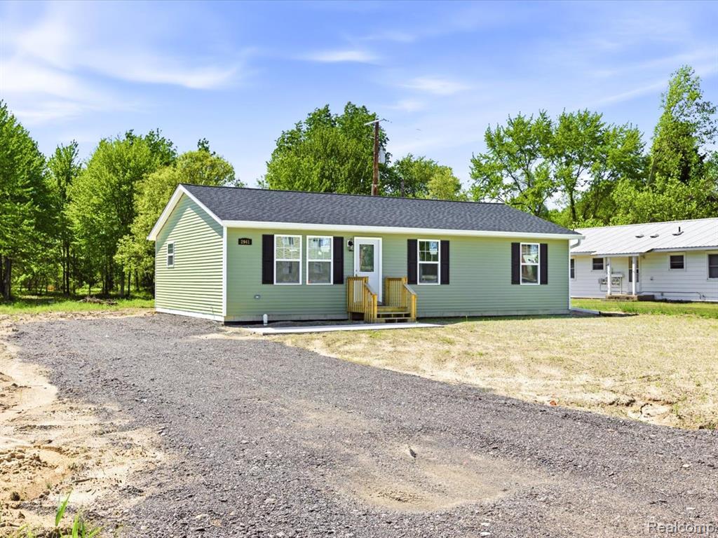 2941 Beach Road, Port Huron, MI 48060 — Photo 26