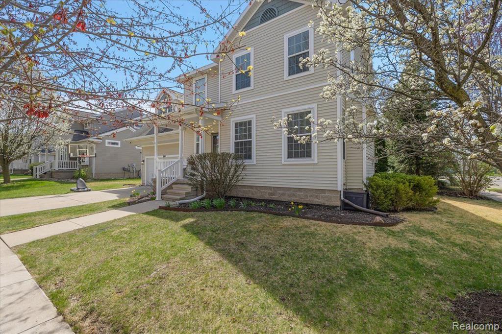 561 Anhinga Drive, East Lansing, MI 48823 — Photo 2