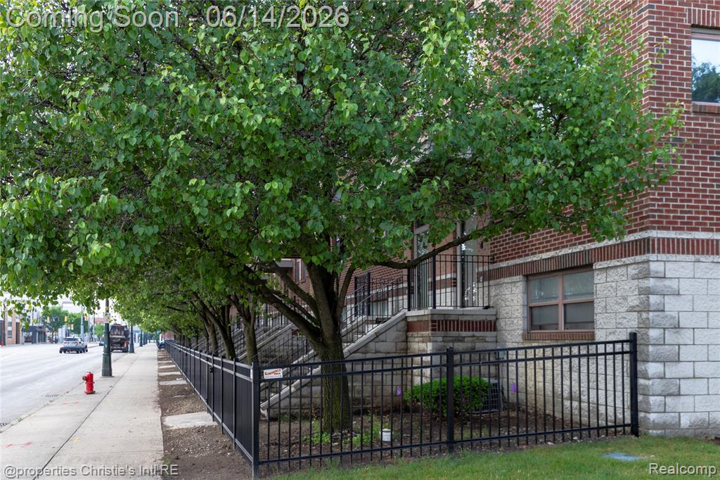 7645 Woodward Avenue, Detroit, MI 48202 — Photo 16