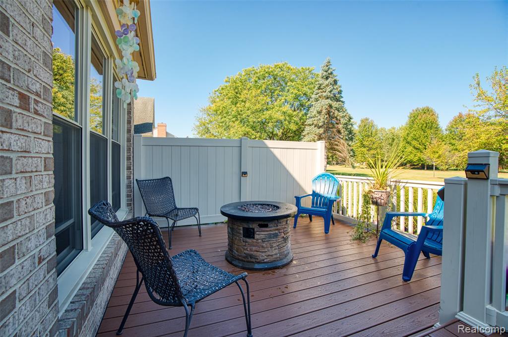 47582 Fox Court, Canton, MI 48187 — Photo 35