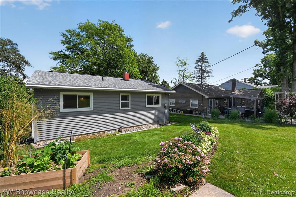 5854 Bullard Road, Fenton, MI 48430 — Photo 3