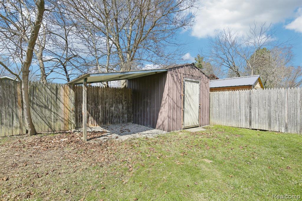 9091 MAPLEWOOD Drive, Clio, MI 48420 — Photo 22