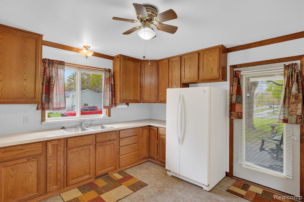 403 Pond Street, Pinckney, MI 48169 — Photo 14