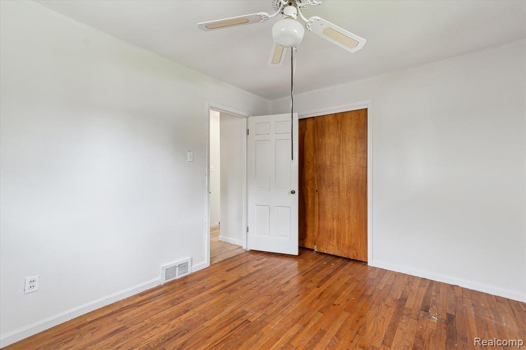 8242 MONROE Boulevard, Taylor, MI 48180 — Photo 19