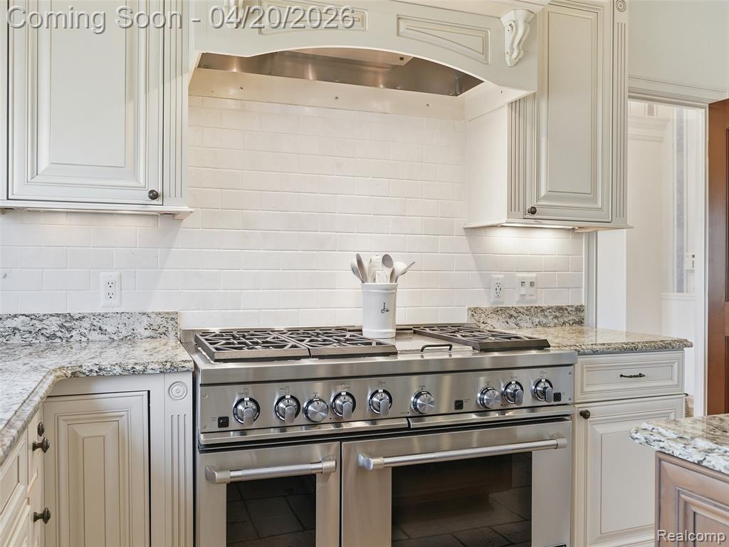 366 Sycamore Court, Bloomfield Hills, MI 48302 — Photo 12