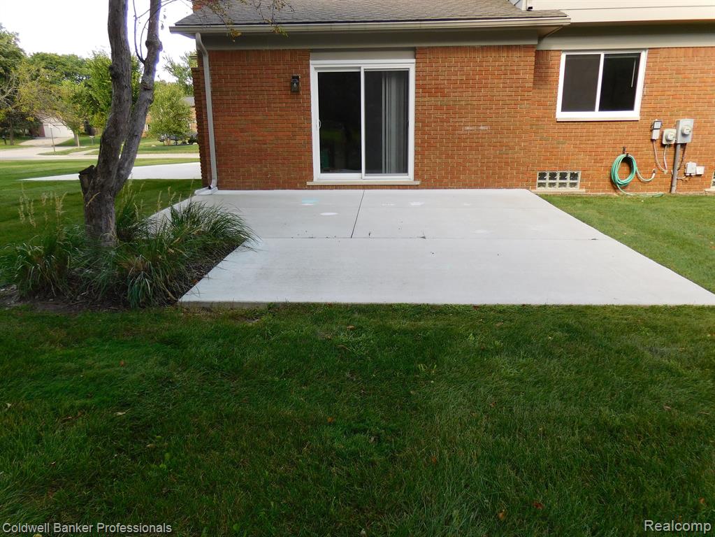 5283 Shrewsbury Drive, Troy, MI 48085 — Photo 3