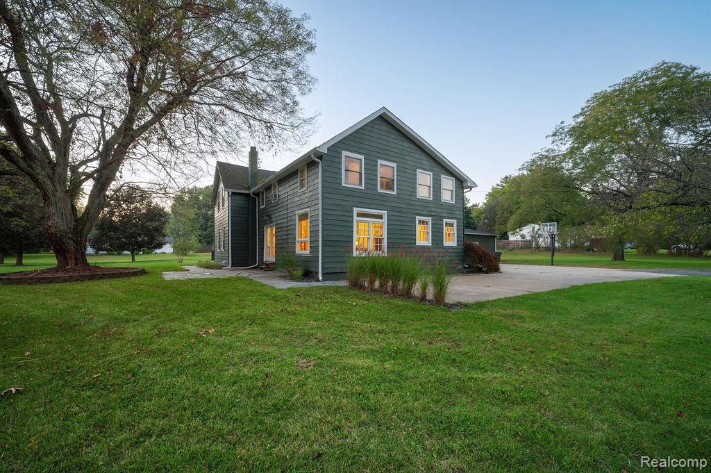 9695 Community Hall Road, Union Pier, MI 49129 — Photo 32