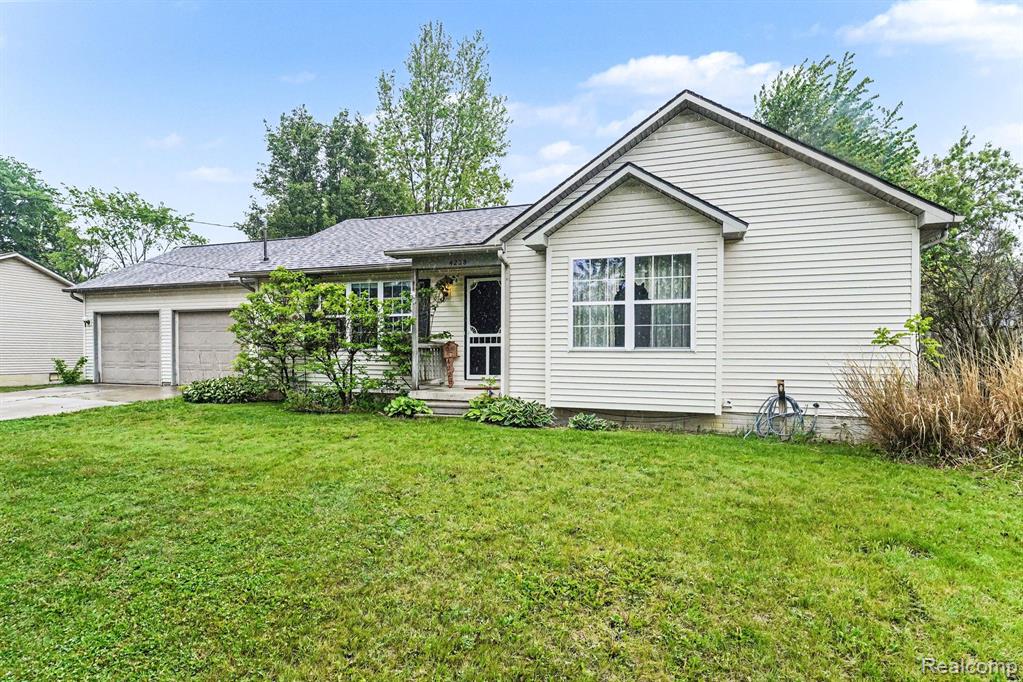 4228 Thom Street, Burton, MI 48509 — Photo 2