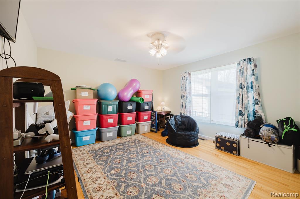 8515 Lake Road, Grosse Ile, MI 48138 — Photo 24