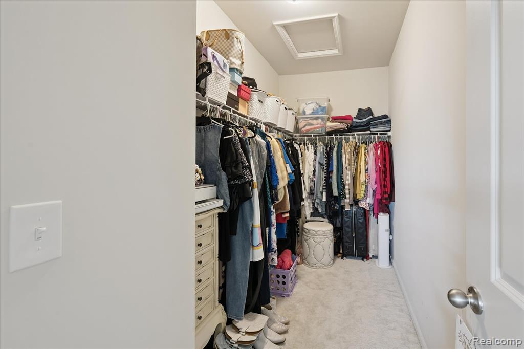 9777 Ridge Run Street, 67, Howell, MI 48855 — Photo 17