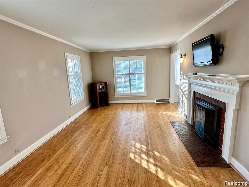 4302 SHERIDAN Drive, Royal Oak, MI 48073 — Photo 6