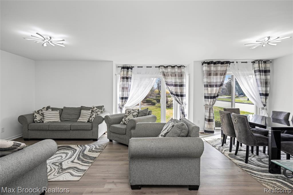 7451 Pebble Point, West Bloomfield, MI — Photo 5