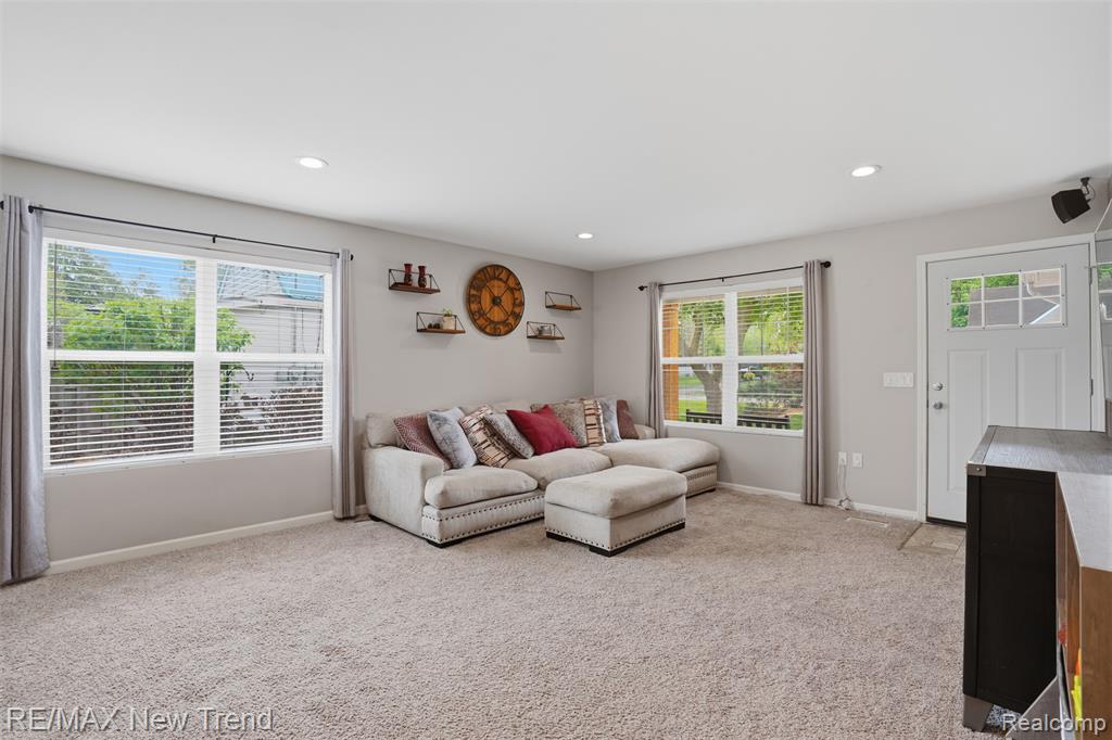 6070 Hackett, Waterford, MI 48327 — Photo 6