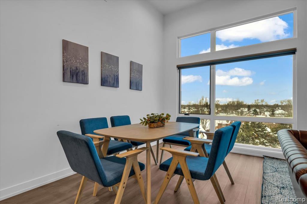 166 OAK Street, Wyandotte, MI, 48192