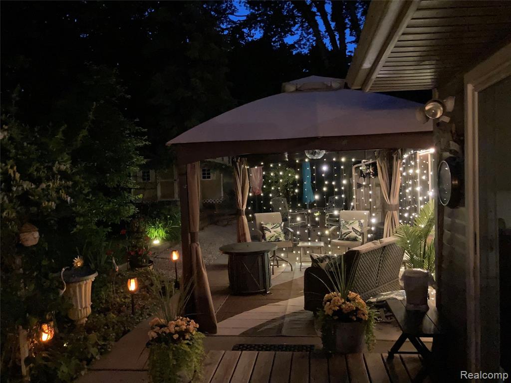 2941 Silverhill Drive, Waterford, MI 48329 — Photo 35