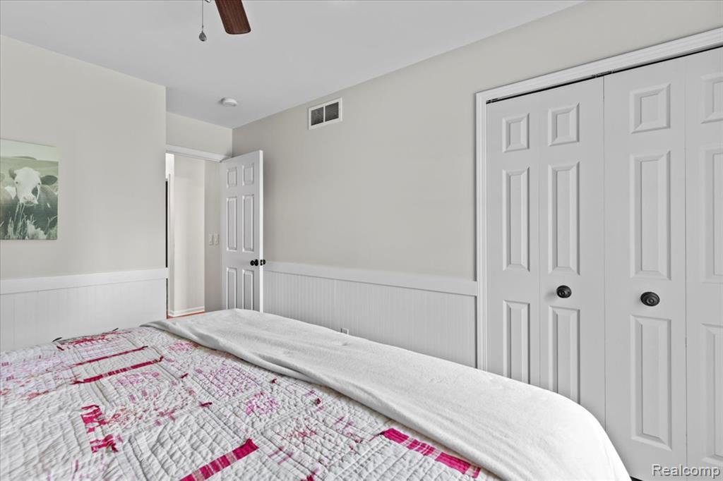 9327 Huron Park Drive, Brighton, MI 48116 — Photo 25