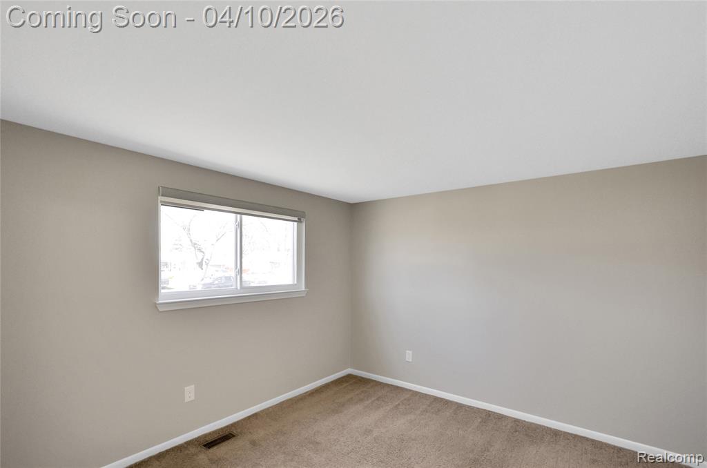 45064 Hecker Drive, Utica, MI 48317 — Photo 23