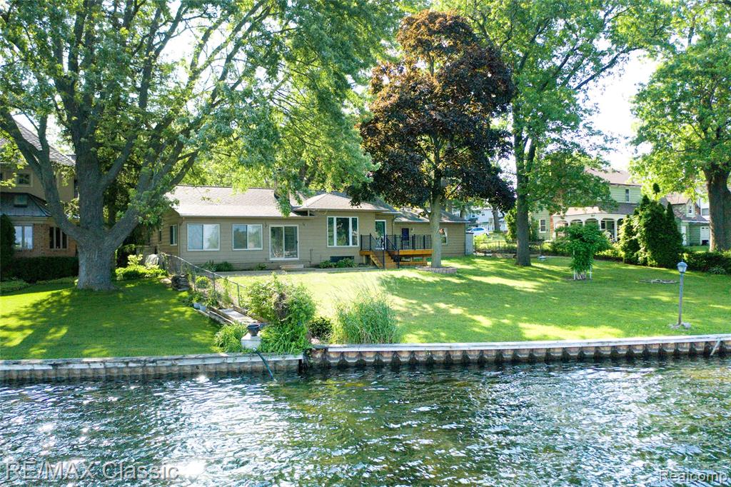 1861 Ladd Road, Wolverine Lake, MI 48390 — Photo 2