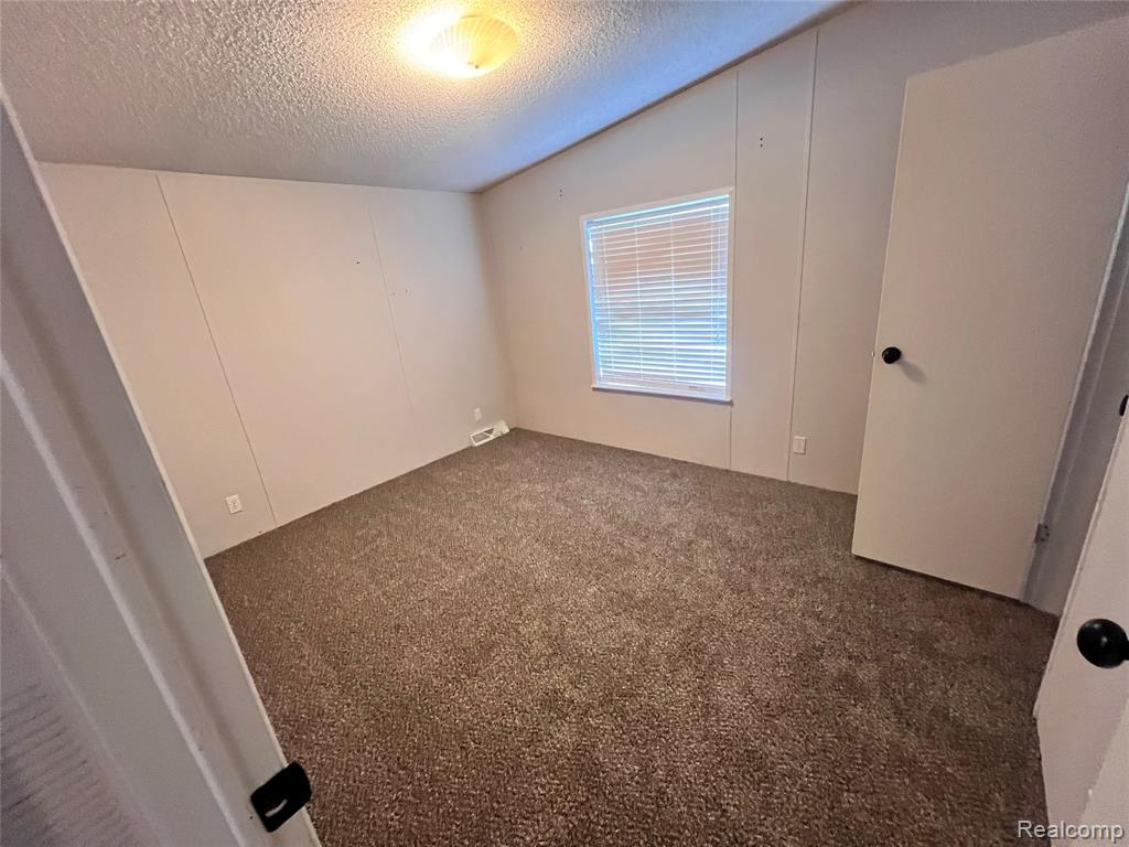 415 Weeping Willow, Flint, MI 48506 — Photo 16