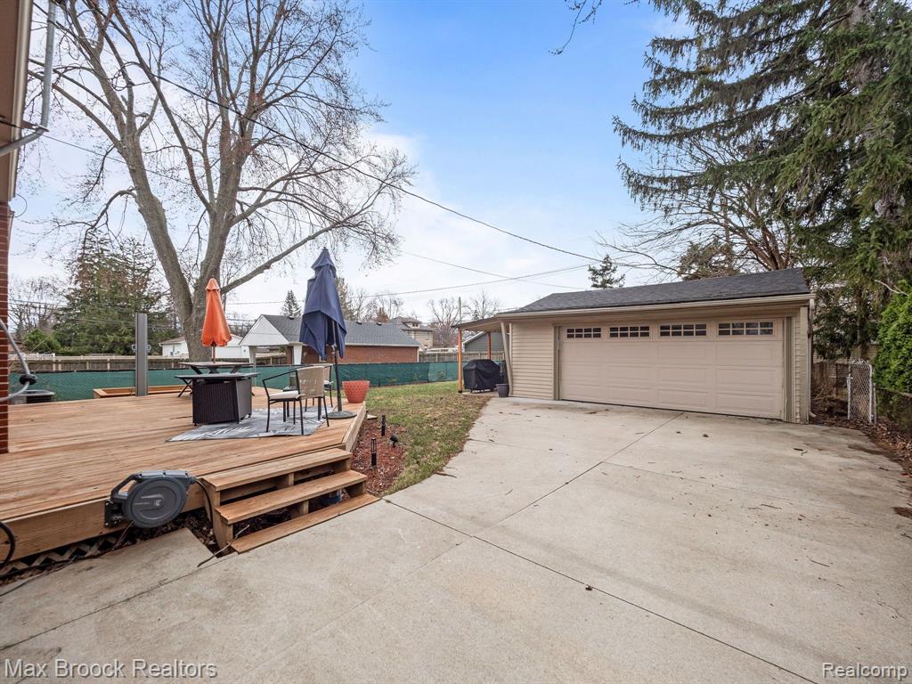 622 ENGLEWOOD Avenue, Royal Oak, MI 48073 — Photo 31
