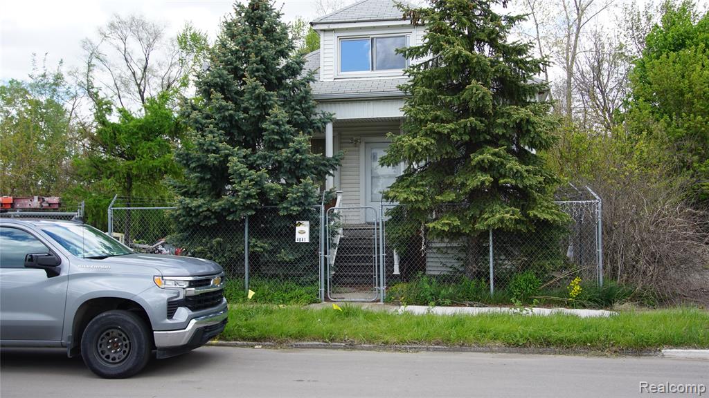 4041 Dodge Street, Detroit, MI 48211 — front exterior