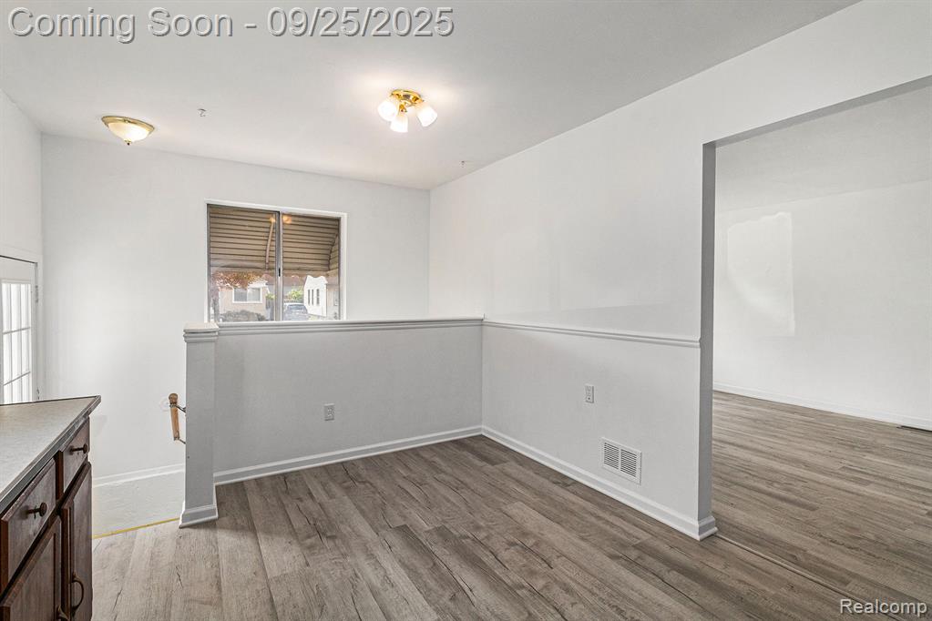 751 E Maxlow Avenue, Hazel Park, MI 48030 — Photo 6