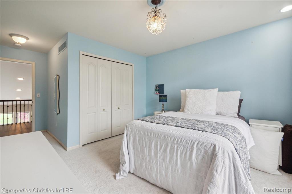 45653 TOURNAMENT Drive, Northville, MI 48168 — Photo 52