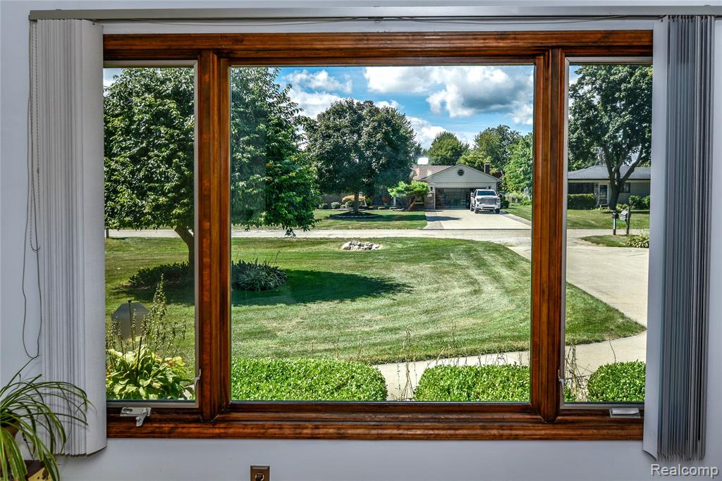 47940 Mallard Drive, Chesterfield, MI 48047 — Photo 56
