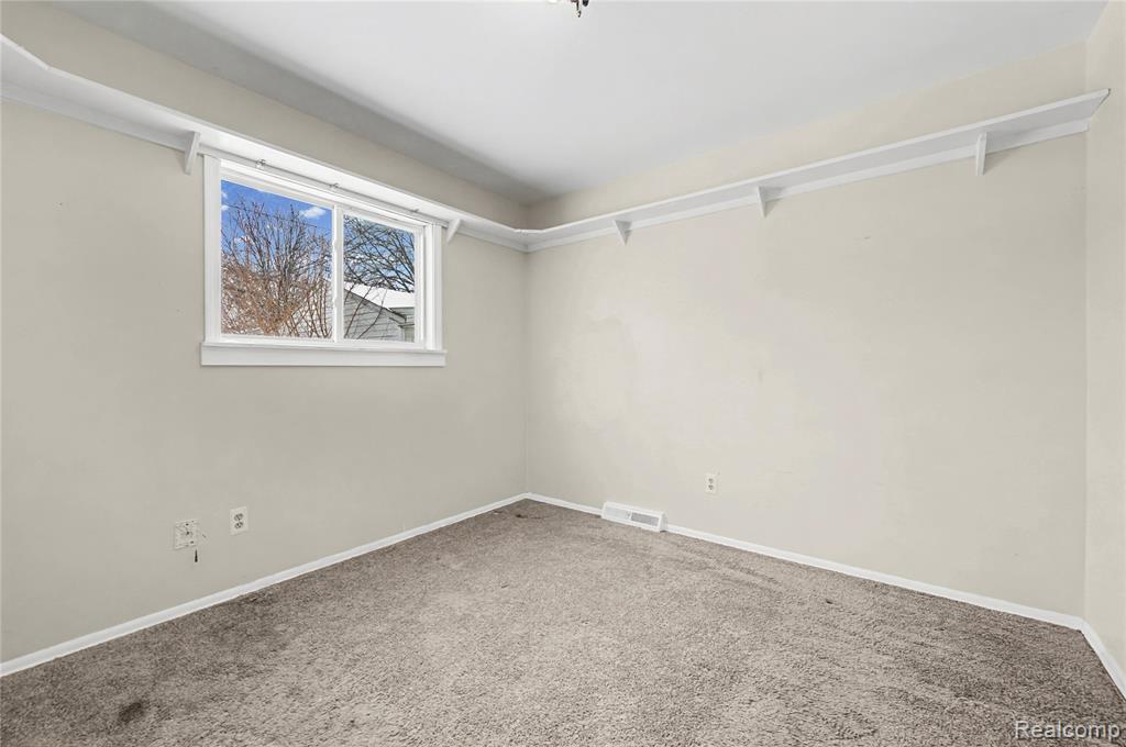 6753 Madison Street, Taylor, MI 48180 — Photo 17
