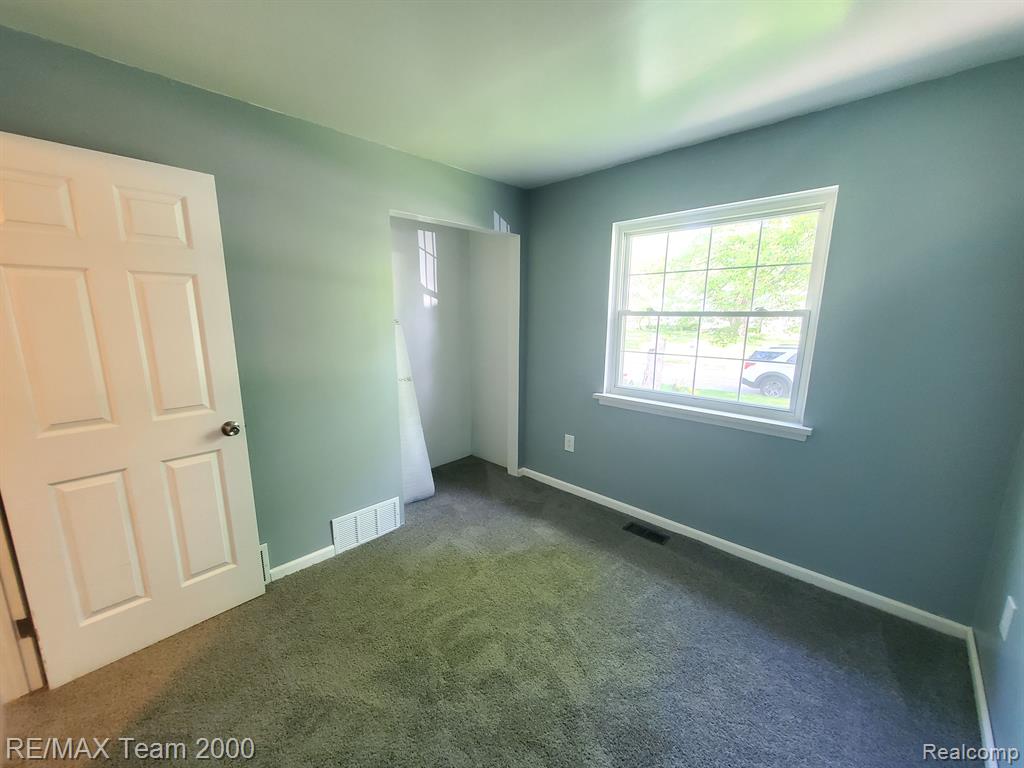 41743 MCKINLEY Street, Van Buren, MI 48111 — Photo 13