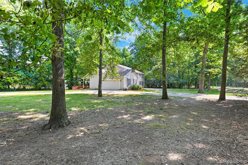 9020 Bridge Road, Grosse Ile, MI 48138 — Photo 4