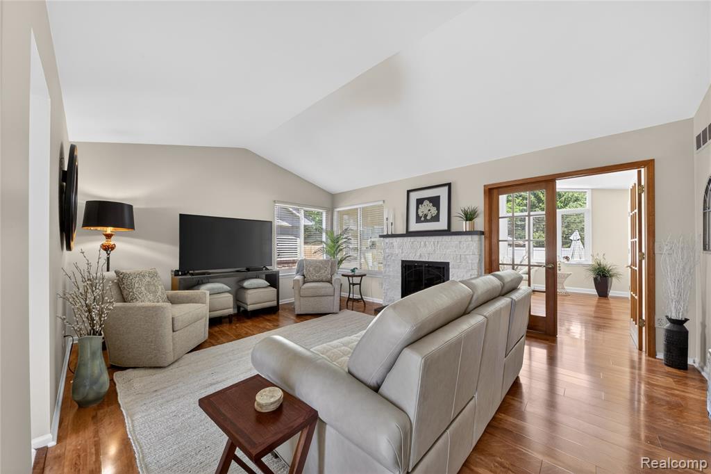 44570 Ridgefield Road, Canton, MI 48188 — Photo 9