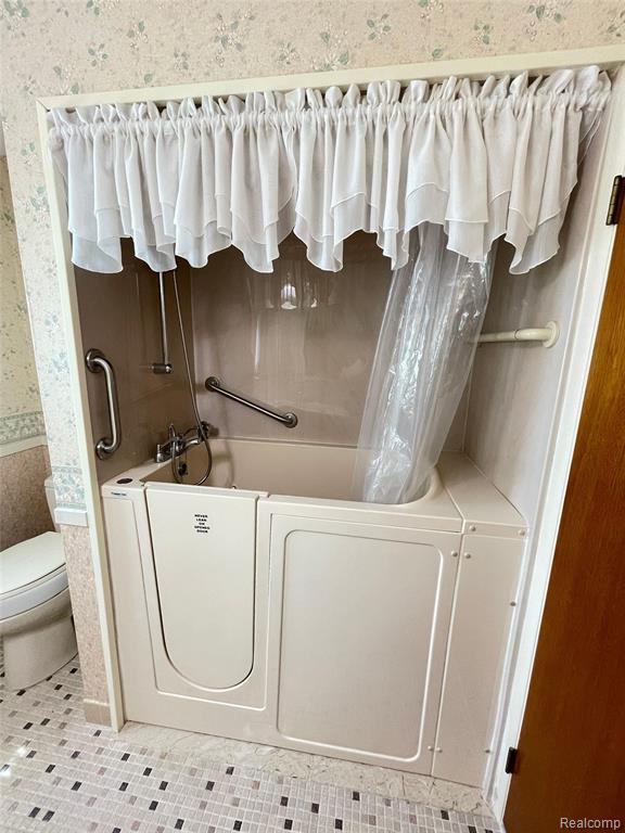 32827 DOVER Avenue, Warren, MI 48088 — Photo 30