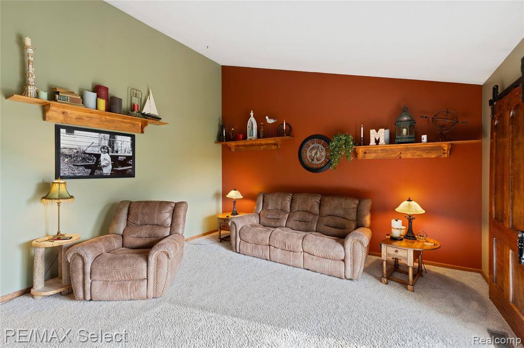 5293 Lin Hill Drive, Swartz Creek, MI 48473 — Photo 15