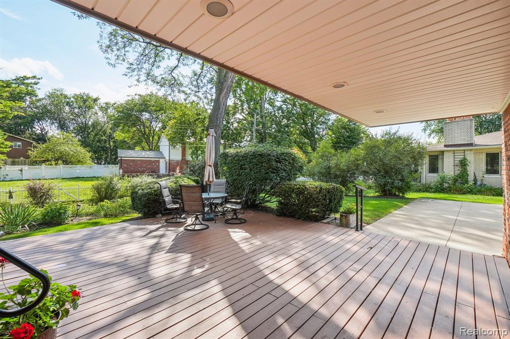 5372 Fieldcrest Drive, Shelby Twp, MI 48316 — Photo 34