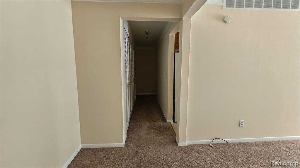433 Fox Hills Drive Drive S, Bloomfield Hills, MI 48304 — Photo 15