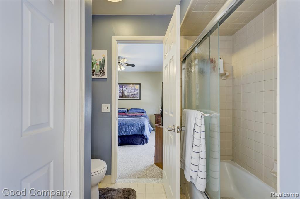 4408 Rochester Road, Royal Oak, MI 48073 — Photo 32