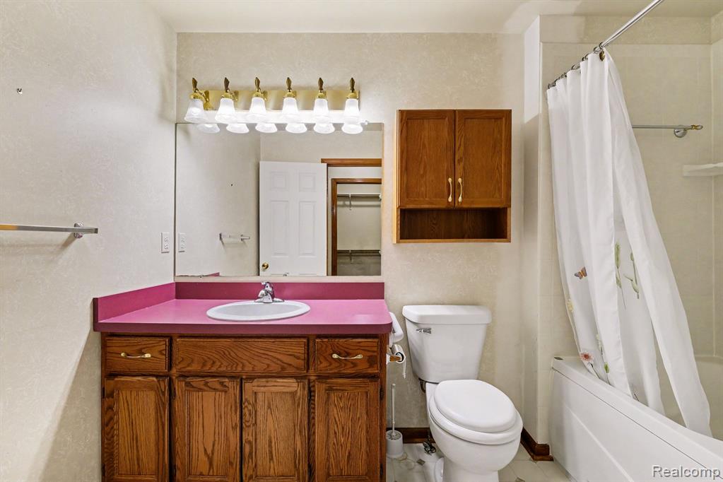 1085 Linda Dr, Davison, MI 48423 — Photo 15